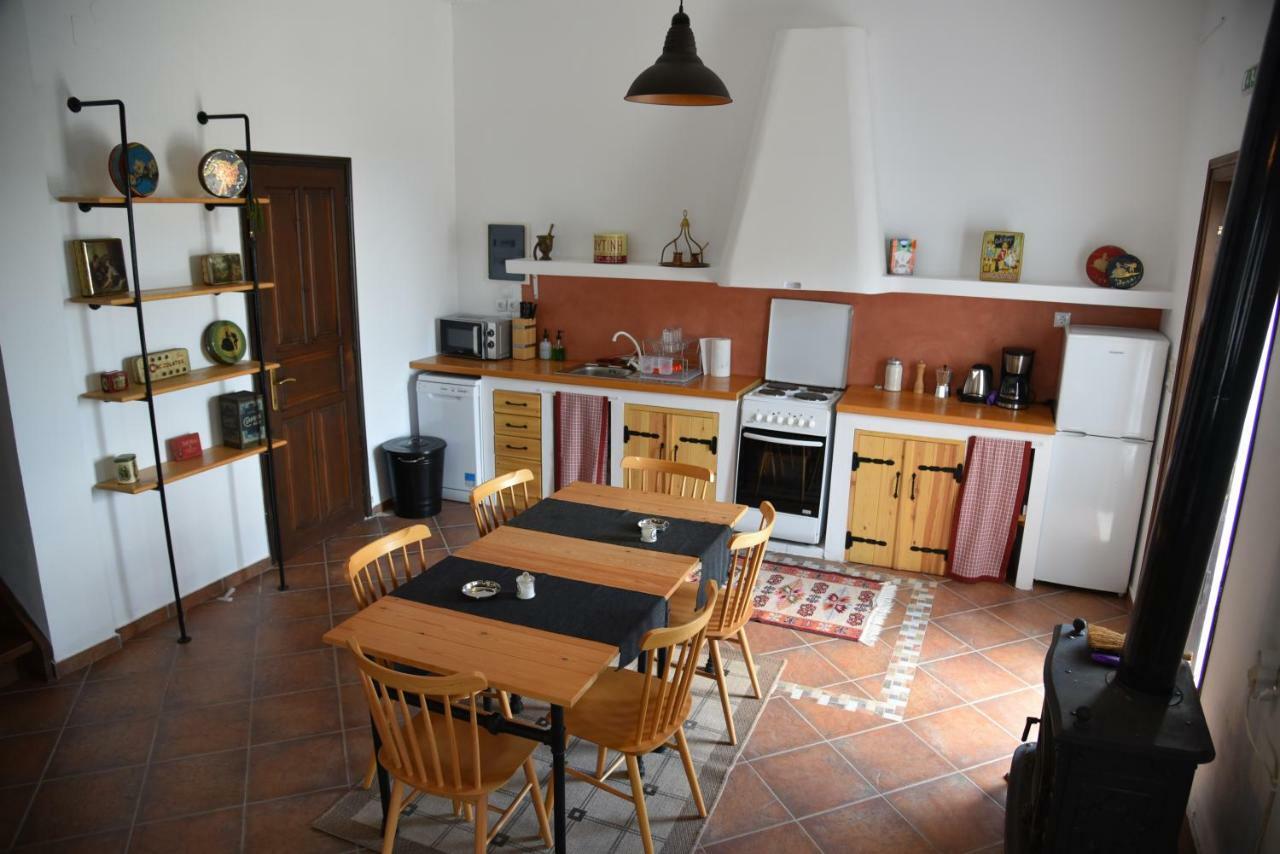 Karpofora Traditional Guesthouse Miléai Eksteriør bilde